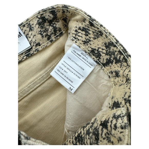 Kancan High Rise animal/snake print shorts Medium NWT - Picture 5 of 5